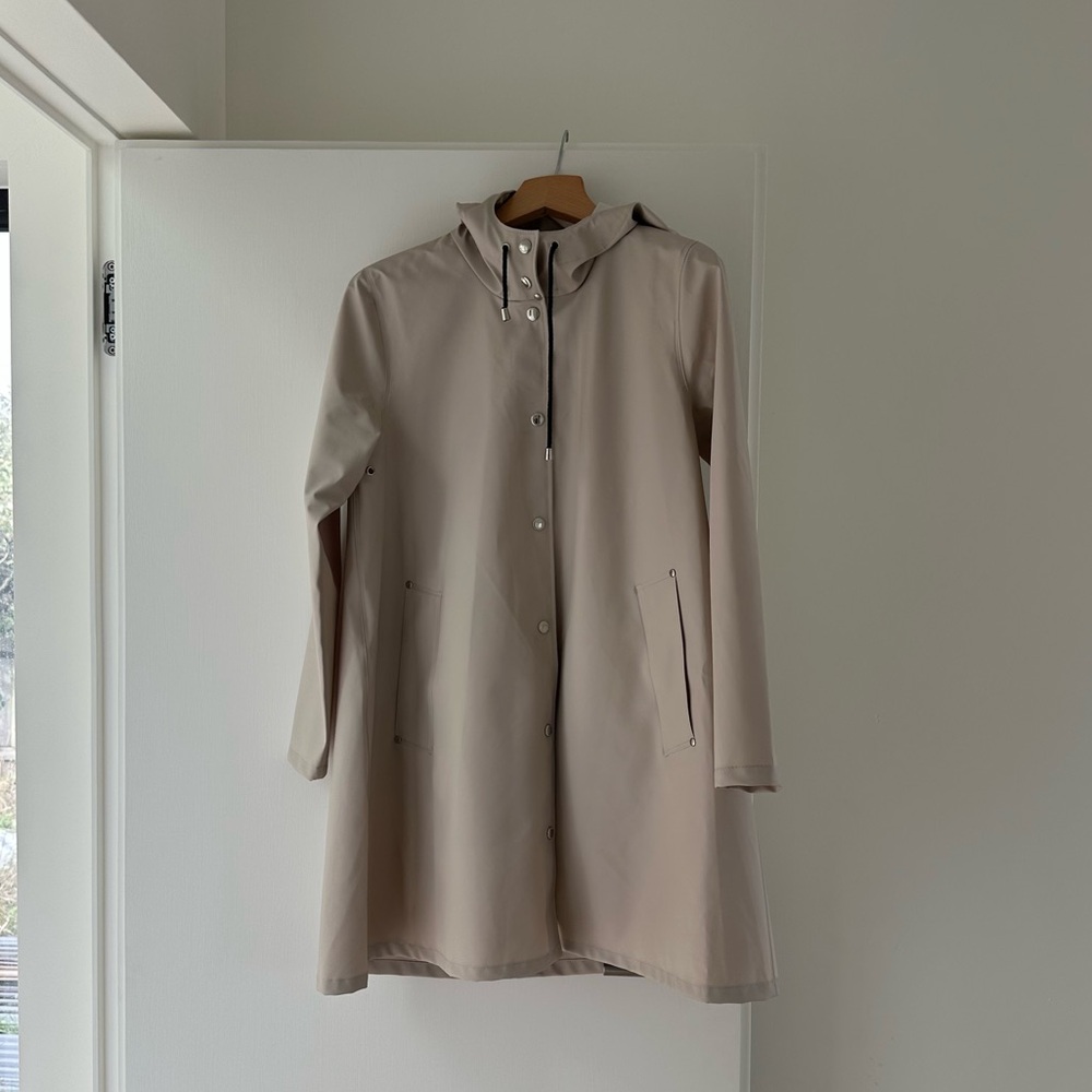 Stutterheim Mosebacke lightweight raincoat, Light Sand